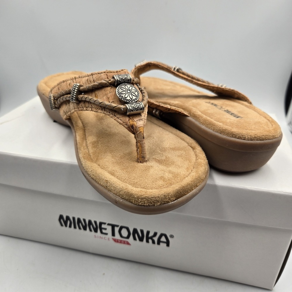 NEW Minnetonka Leather Cork Silverbay Thong Women's Sandals Size 6M With Box